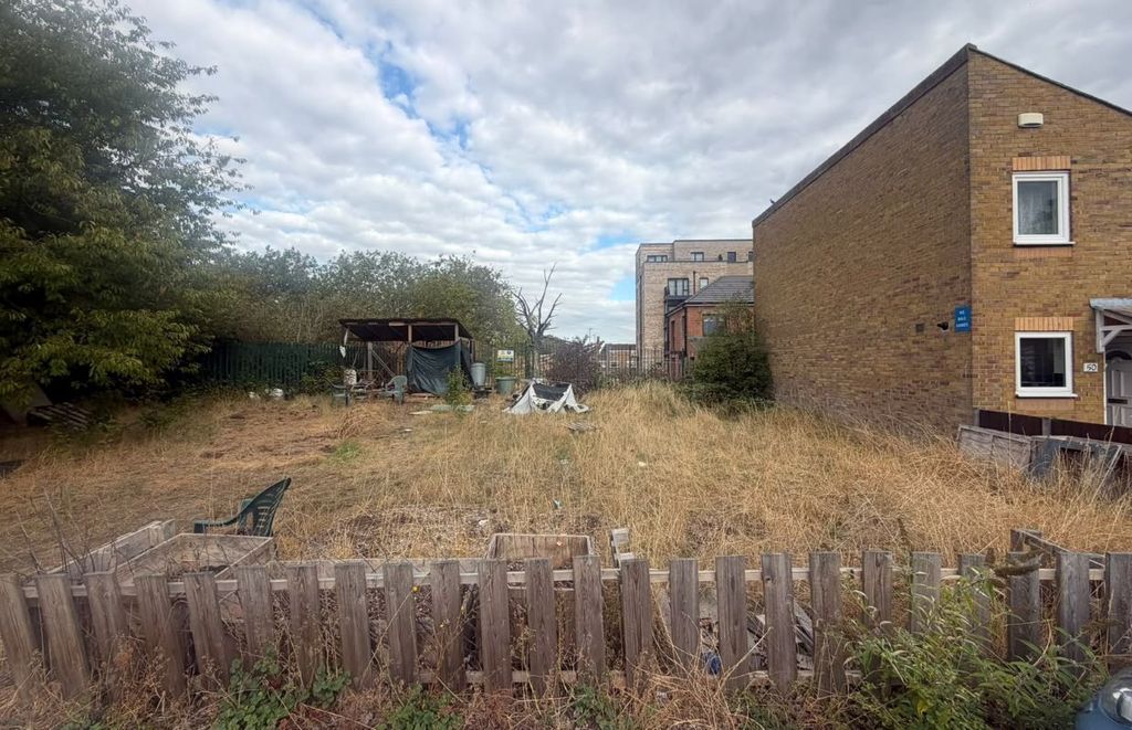 Property photo 3 of 5
