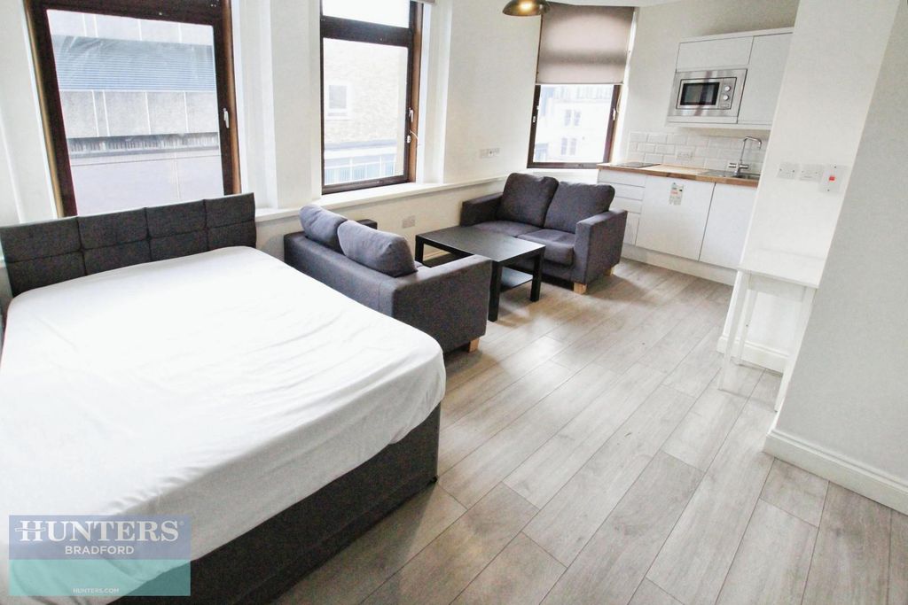 Property photo 2 of 13 Editedimage-3842025F-2846-484B-9A9d-9566Bd96Eff6 2