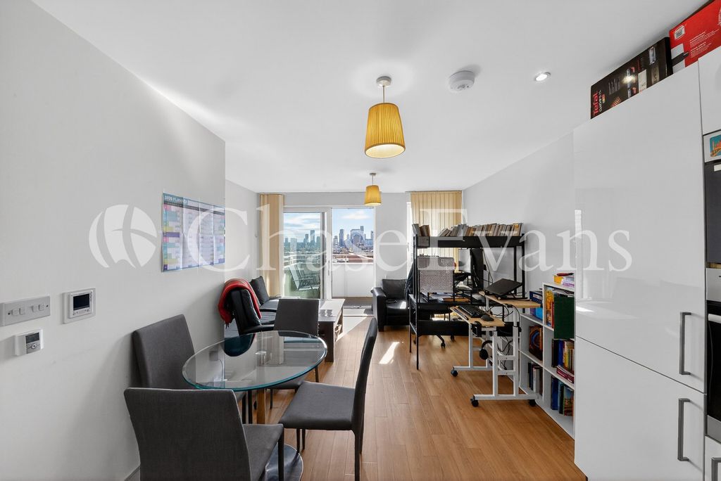 Property photo 3 of 21 Living Area