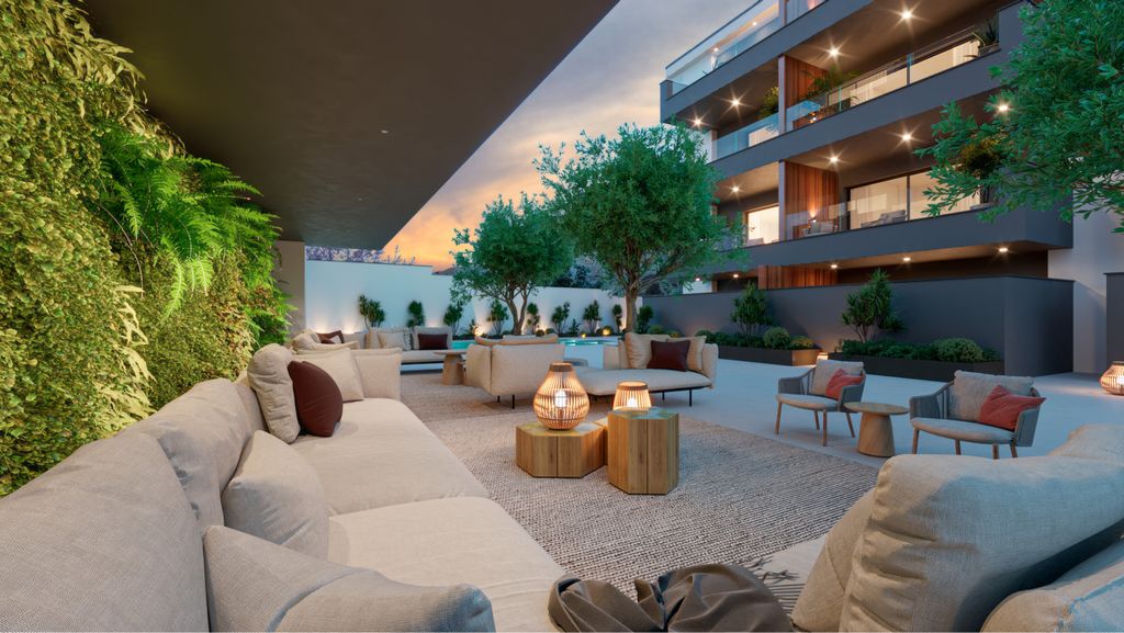 Property photo 2 of 33 Photo 1