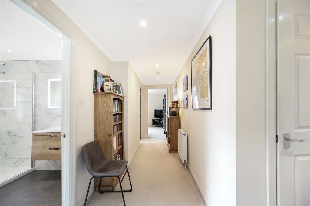 Additional image 7 of 2 bed flat for saleElderslie Gardens, Largs, North Ayrshire KA30