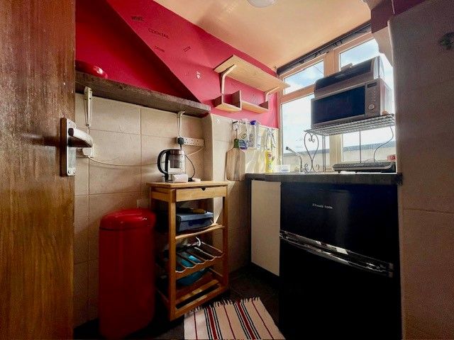 Property photo 2 of 3