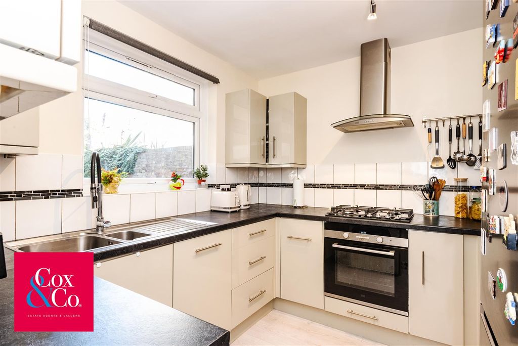 Property photo 1 of 12 81N_7157.Jpg