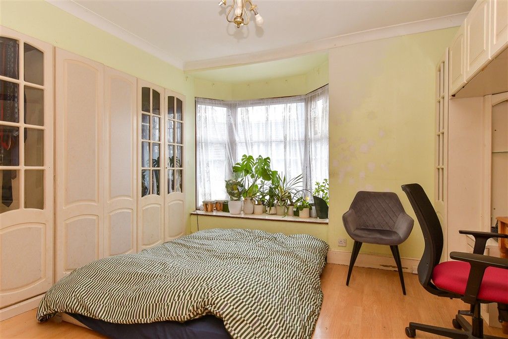 Property photo 3 of 9 Bedroom 1
