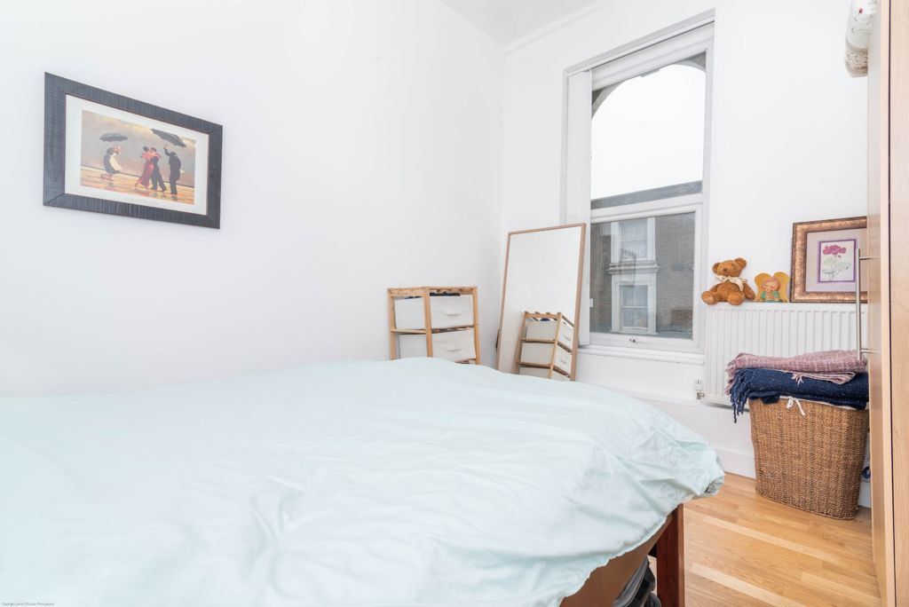 Property photo 3 of 25