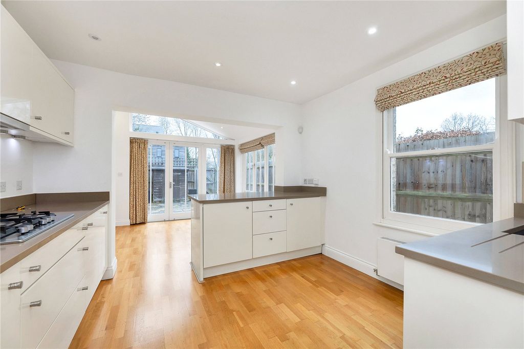 Property photo 3 of 17 Picture No. 07