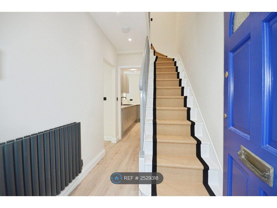 Property photo 2 of 16 Entrance