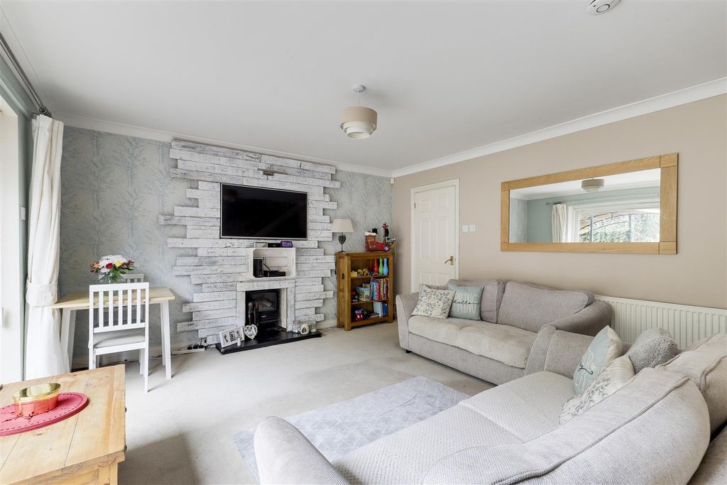 Property photo 2 of 18 202.Jpg