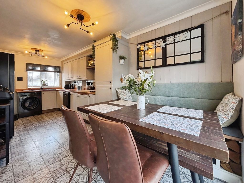 Property photo 1 of 16 5098040