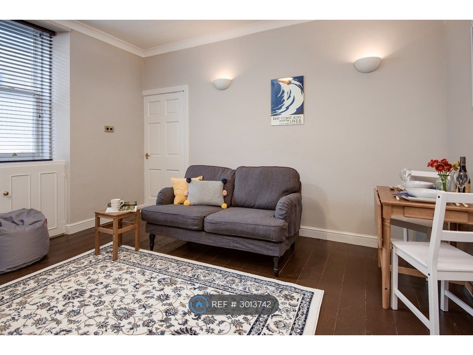 Property photo 3 of 11 Lounge - Ground Floor