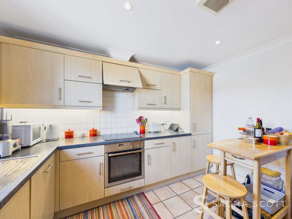 Property photo 3 of 22 Kitchen / Breakfast Room