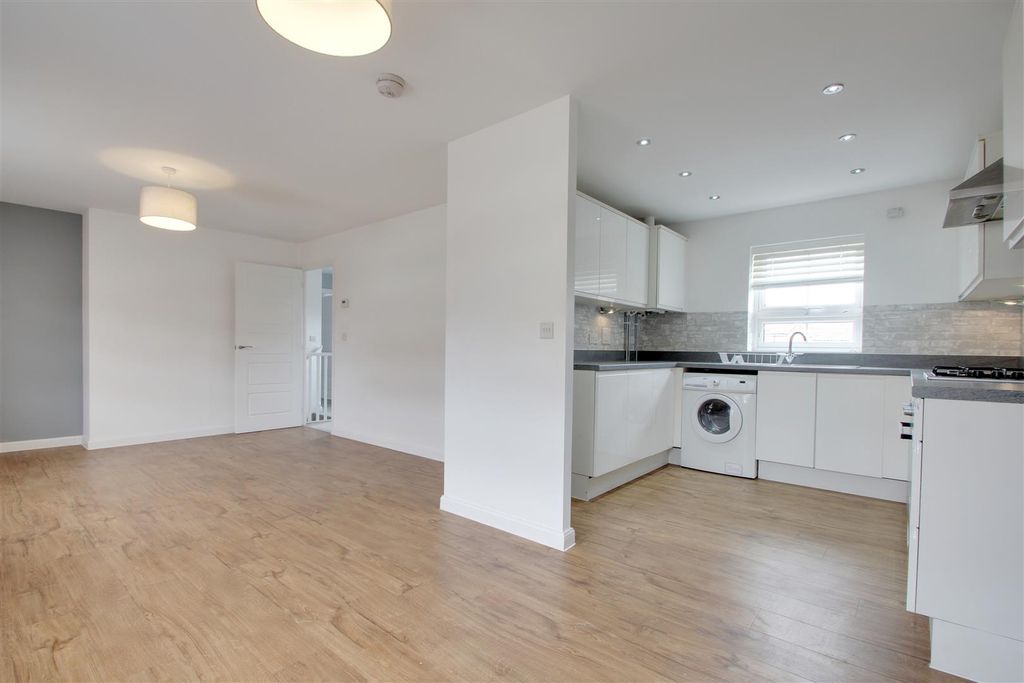 Property photo 3 of 8 Open Plan Living