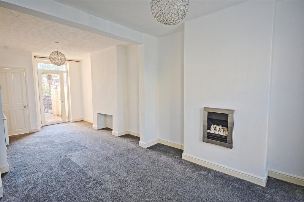 Property photo 2 of 10 1.1.Jpg