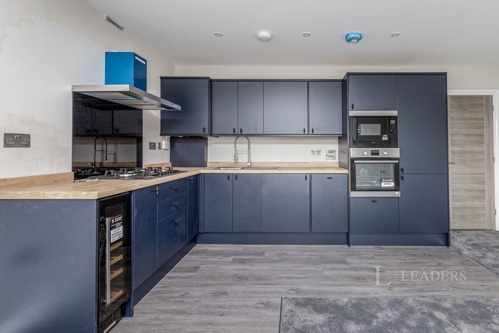 Property photo 3 of 10 Pbox-Img.Jpg