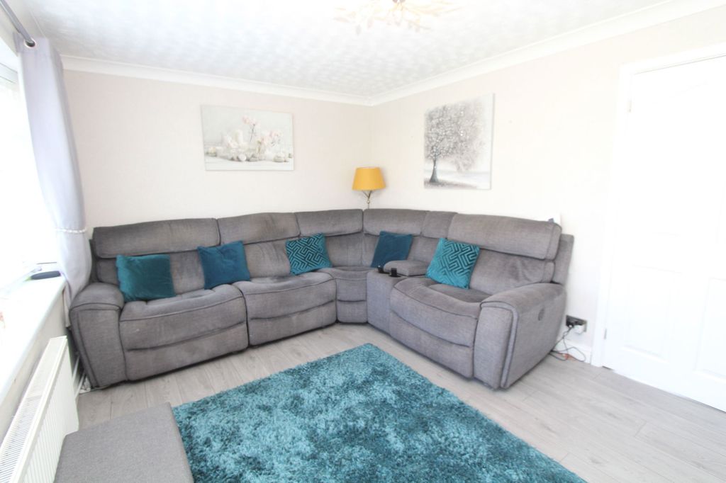Property photo 3 of 26