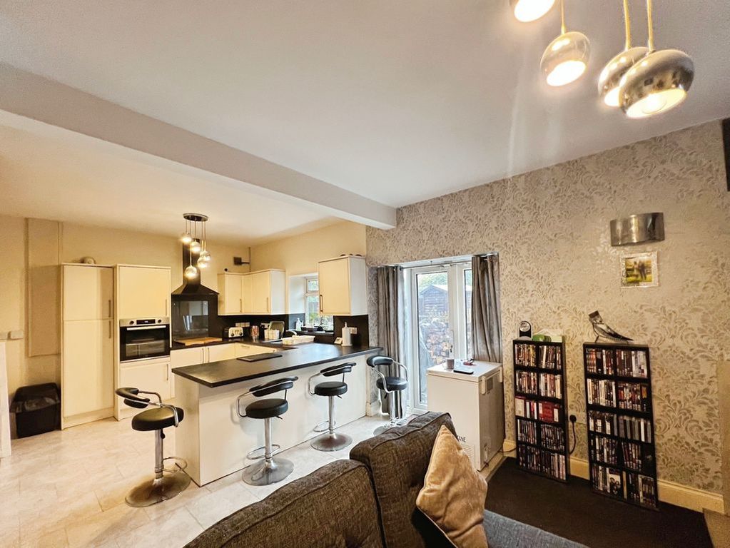 Property photo 2 of 17 Kitchen Diner