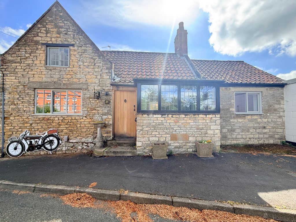 Property photo 1 of 7