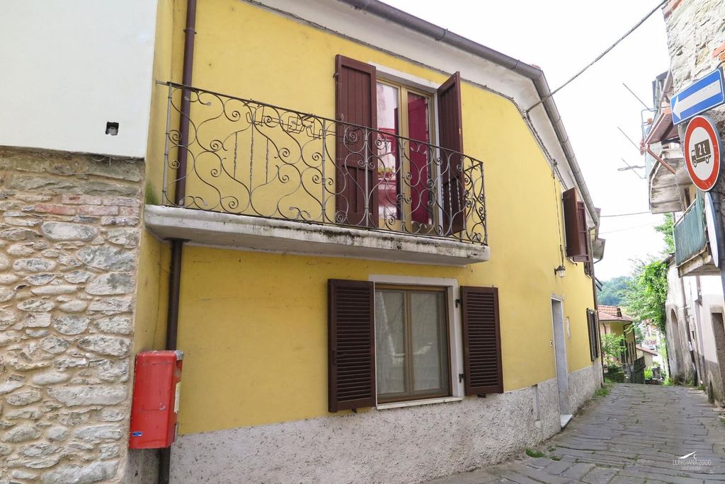 Property photo 1 of 42