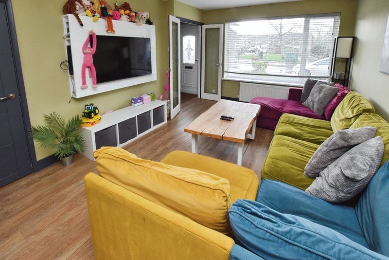 Property photo 3 of 13 Photo 6