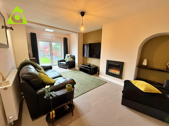 Property photo 2 of 21