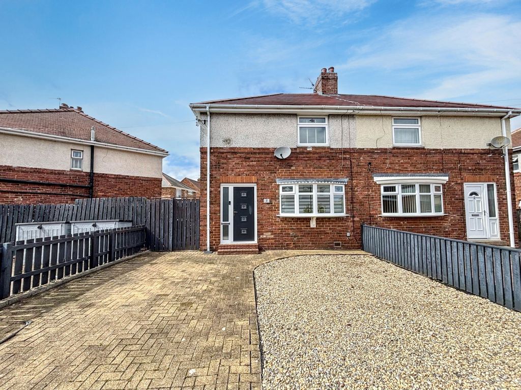 Property photo 1 of 3