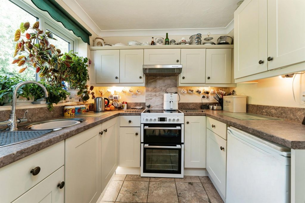 Property photo 3 of 18