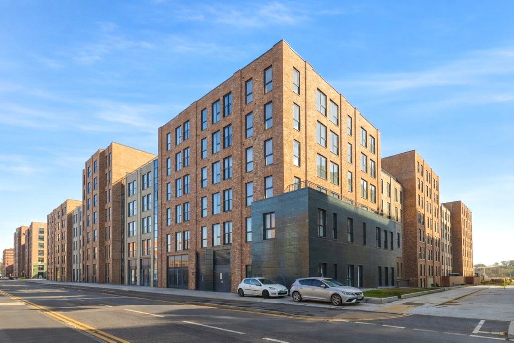 Property photo 3 of 11 Picture No. 16