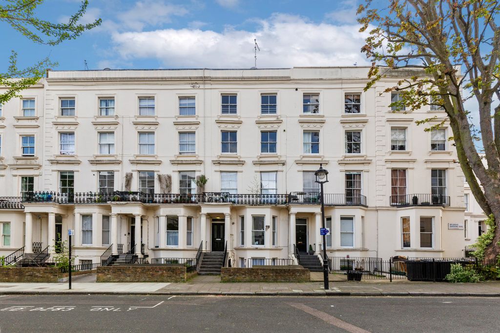 Property photo 1 of 20 Flat E, 35 Belgrave Gardens, St Johns Wood, London, Nw8 0Re