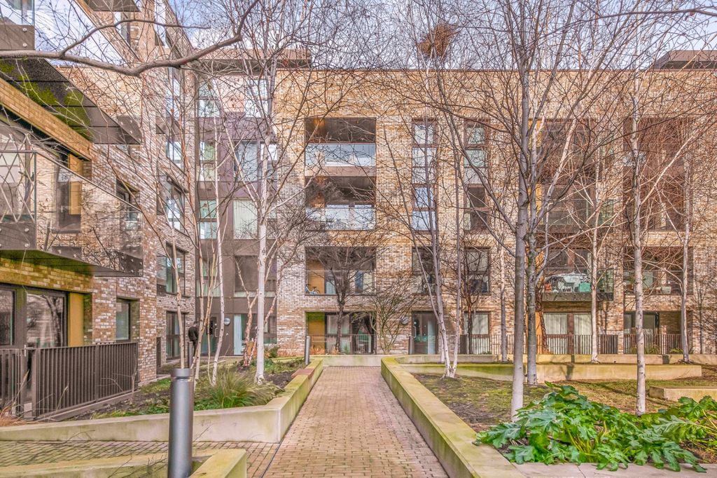 Property photo 3 of 9