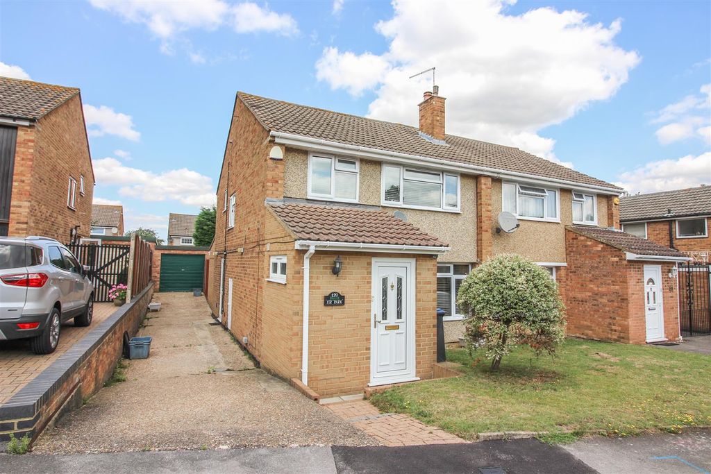 Property photo 1 of 12