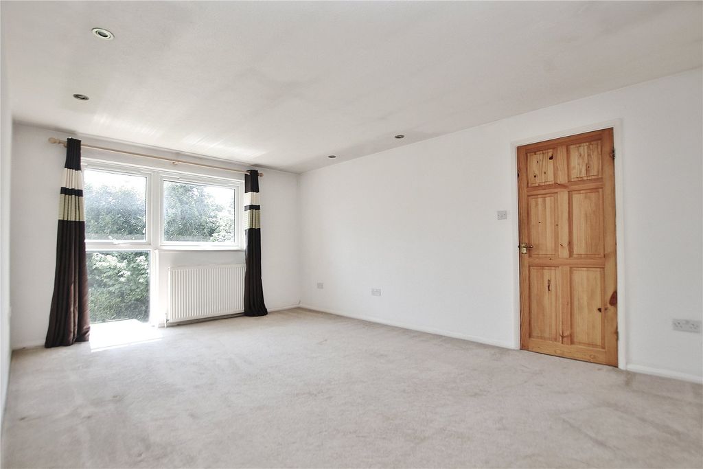 Property photo 2 of 7 Picture No. 06