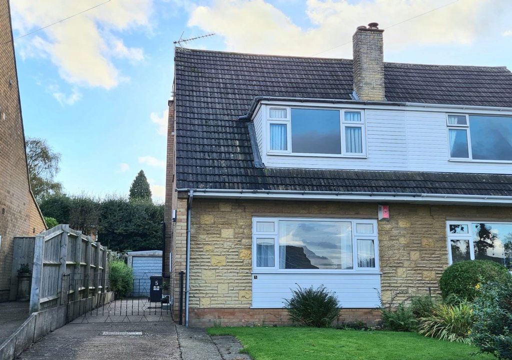 Property photo 1 of 9