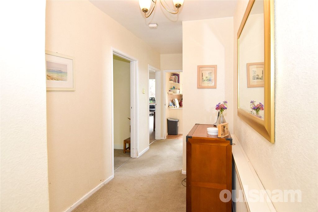 Property photo 2 of 29 Picture No. 24