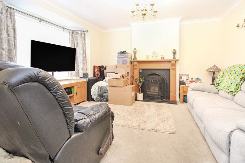 Property photo 2 of 13 Lounge