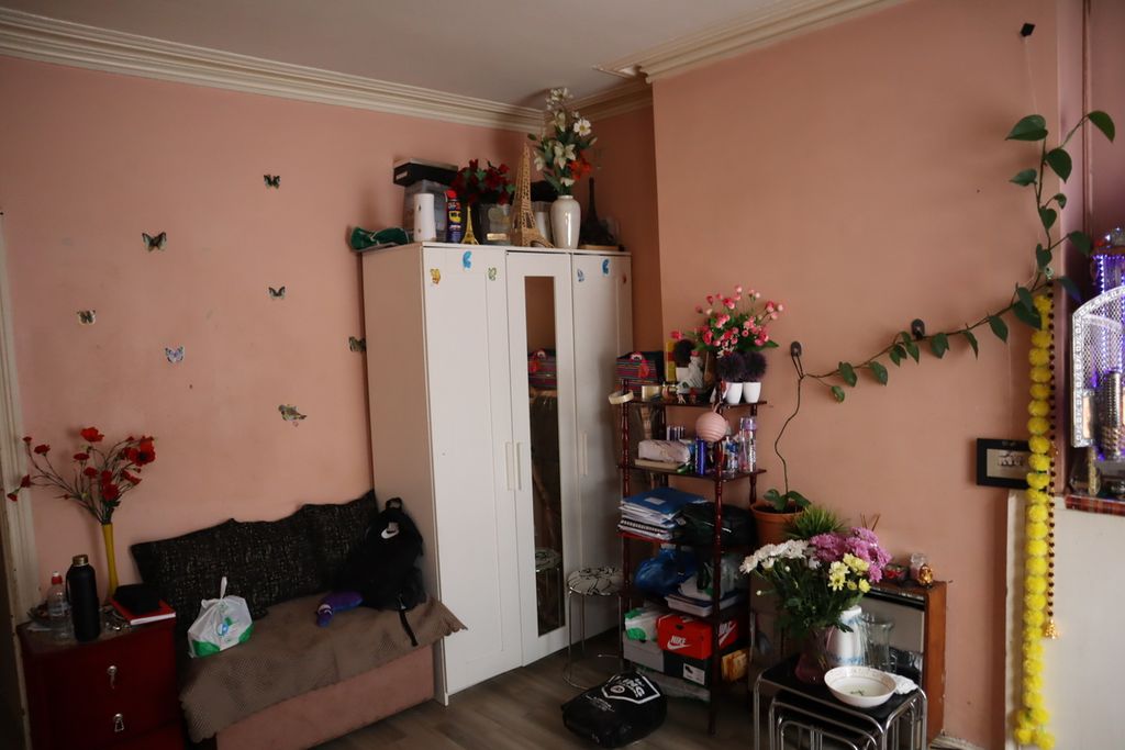 Property photo 2 of 26