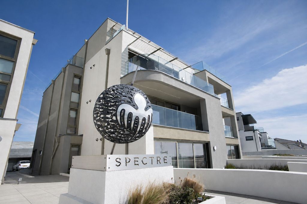 2 bed flat to rentThe Penthouse - Spectre, St Clement JE2