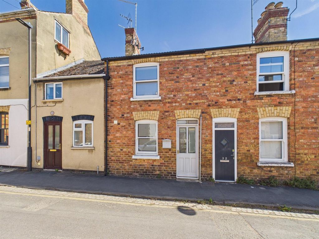 Property photo 1 of 10 Vine Street, Stamford