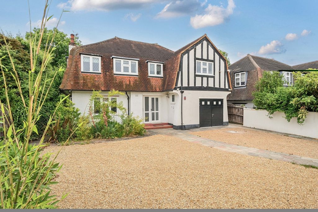 Property photo 1 of 17 External