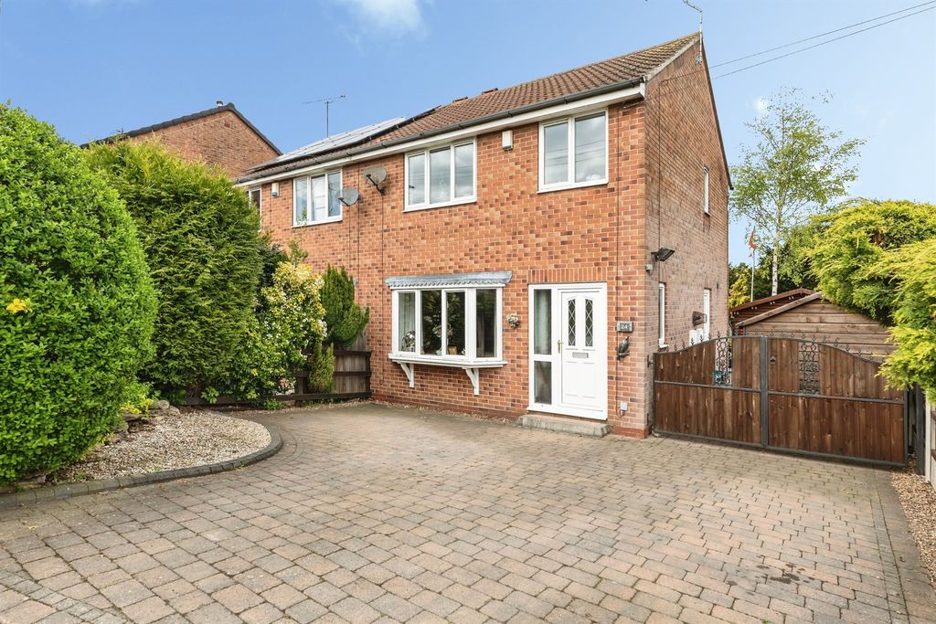 Property photo 1 of 16