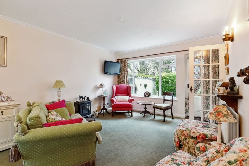 Property photo 2 of 14