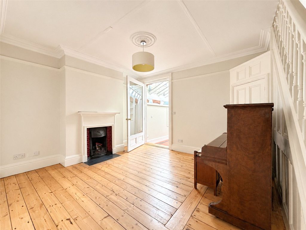 Property photo 3 of 18 Picture No. 08
