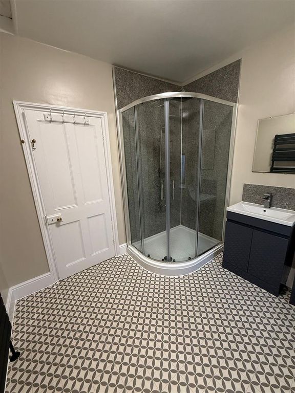 Additional image 5 of 5 bed semi-detached house to rentDenmark Road, Gloucester GL1