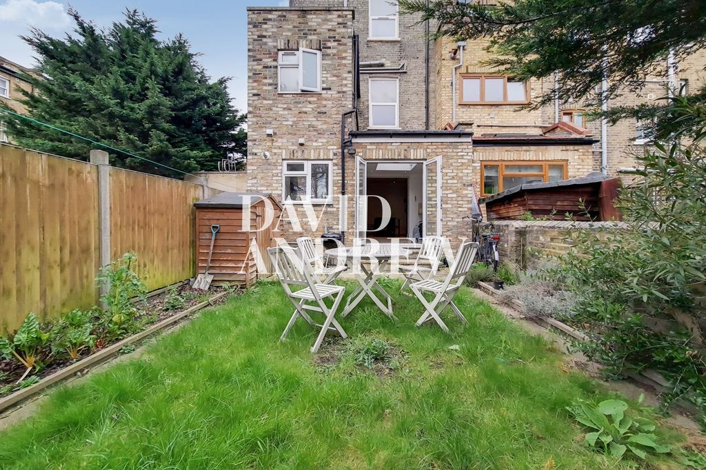 Property photo 2 of 14