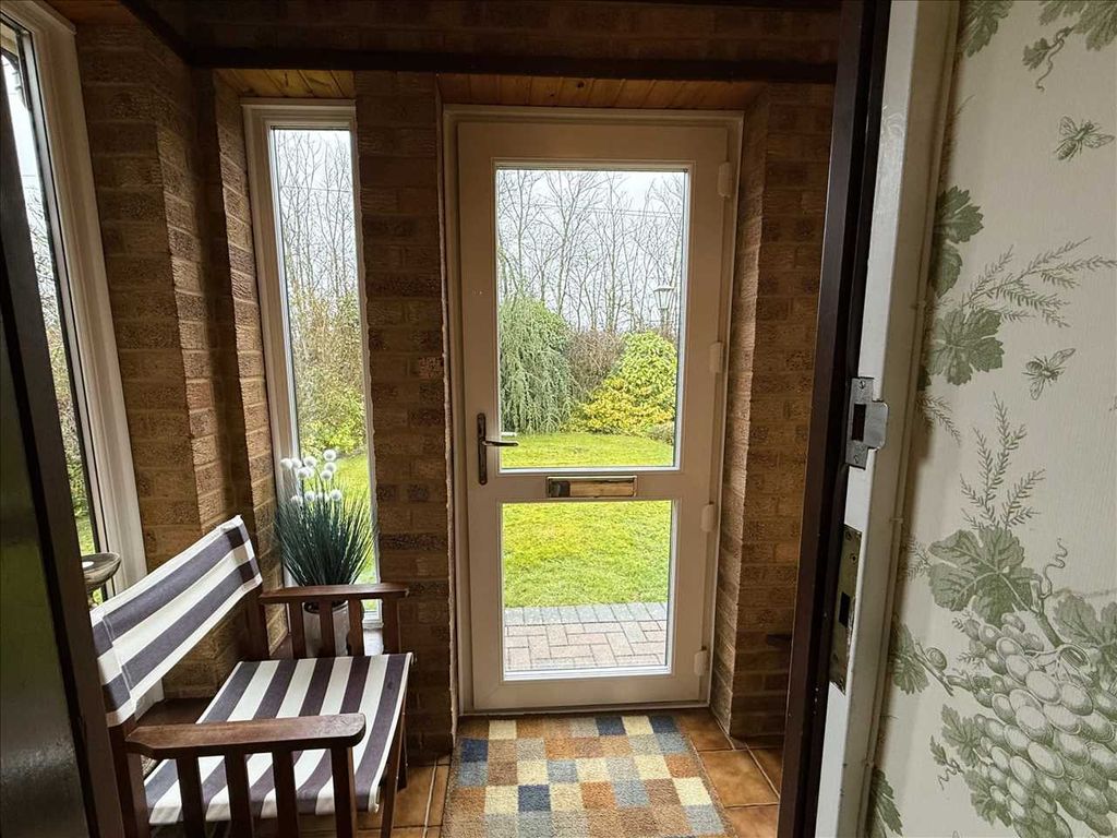 Property photo 3 of 22 Entrance Porch