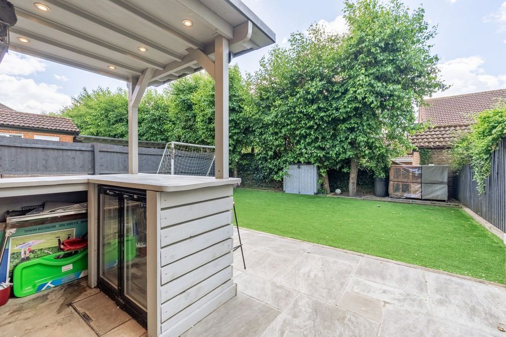 Property photo 2 of 19