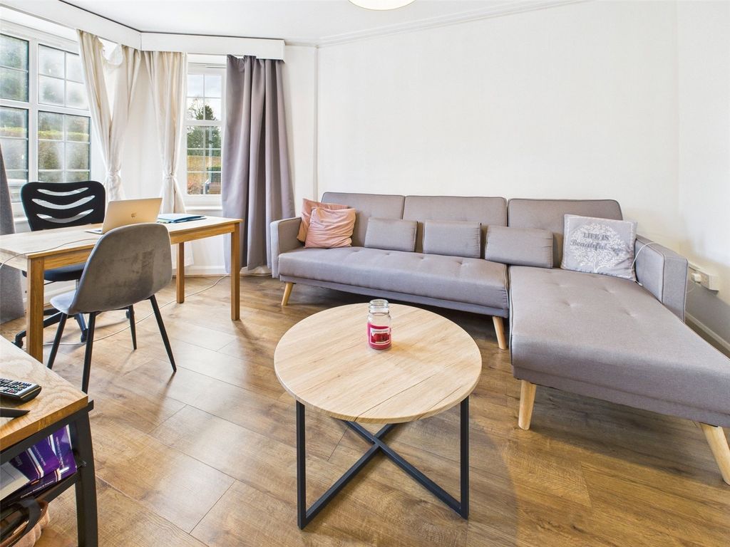 Property photo 3 of 9 Picture No. 15