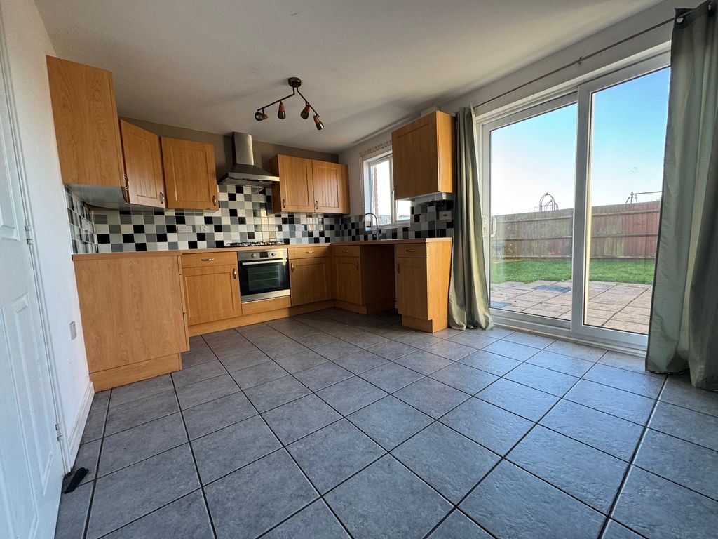 Property photo 2 of 12 Img_0944