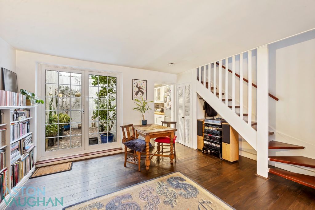 Property photo 3 of 22 4662344