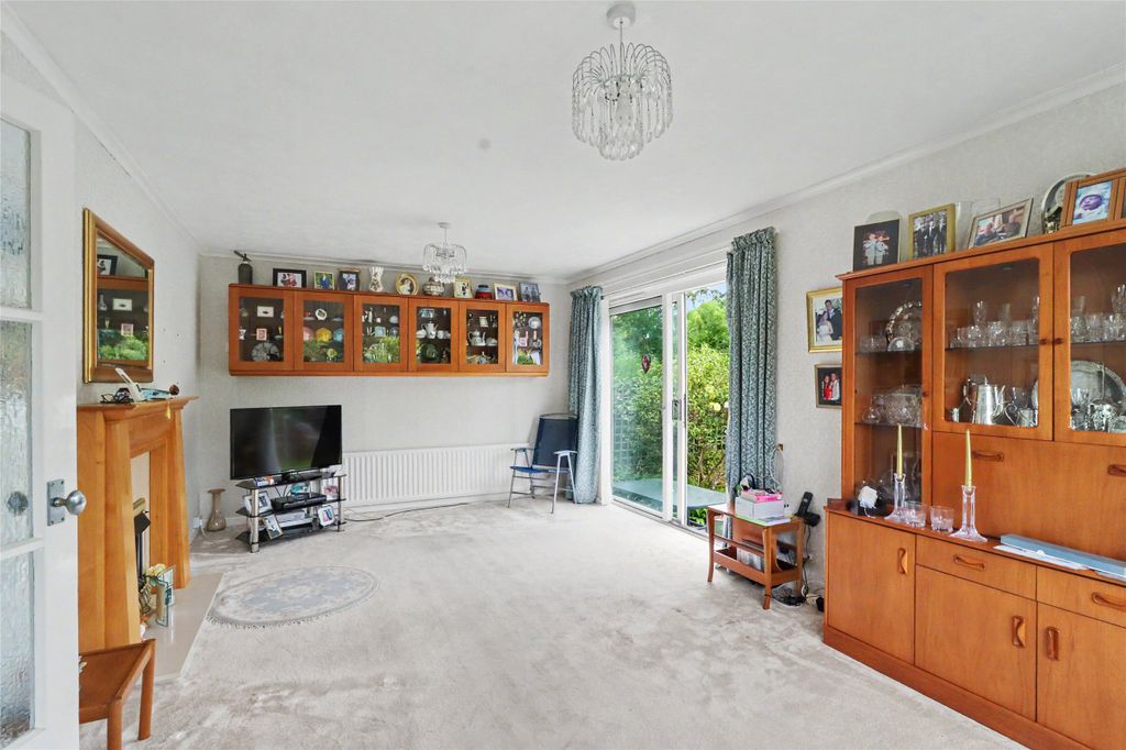Property photo 3 of 12 3 - Picture No. 02