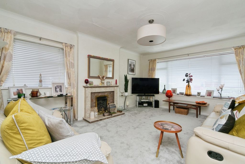 Property photo 1 of 17 Photo